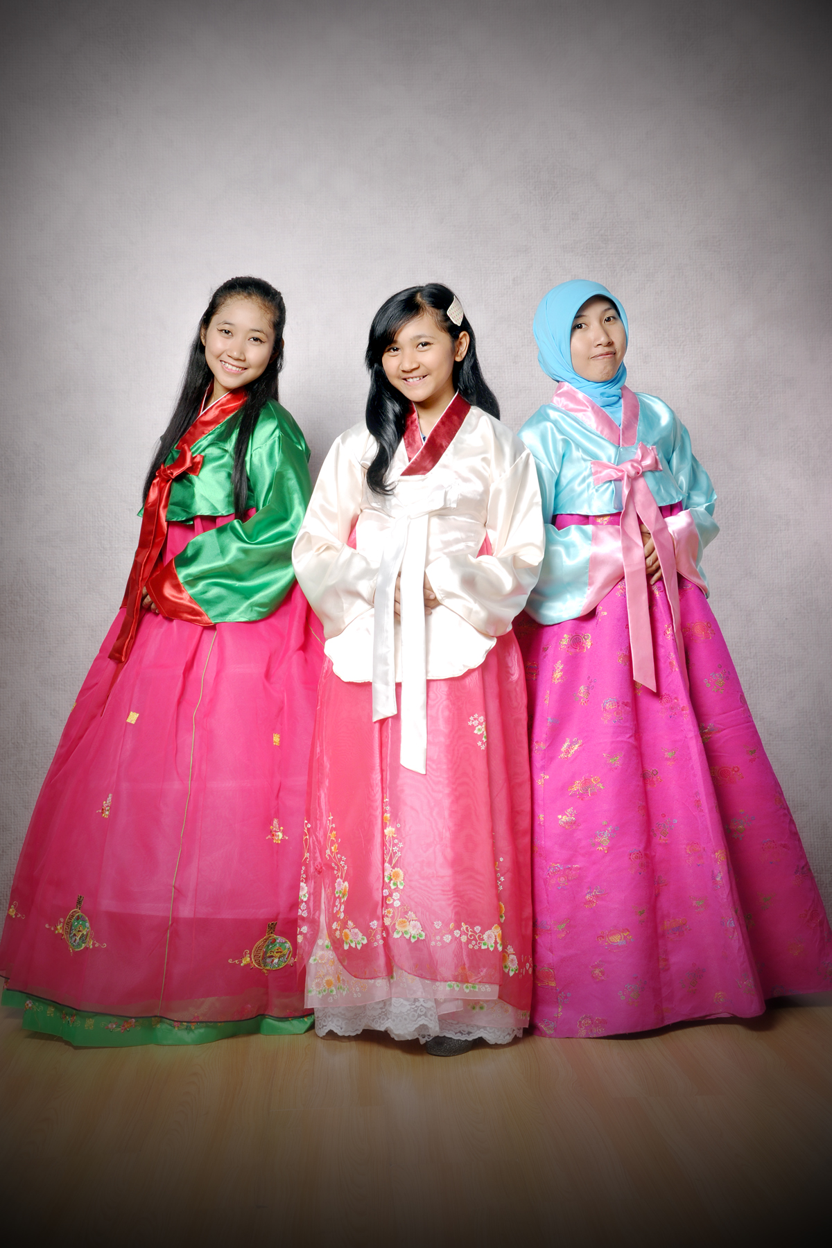 Jual dan Menyewakan Baju  Tradisional Korea  Hanbok  High 